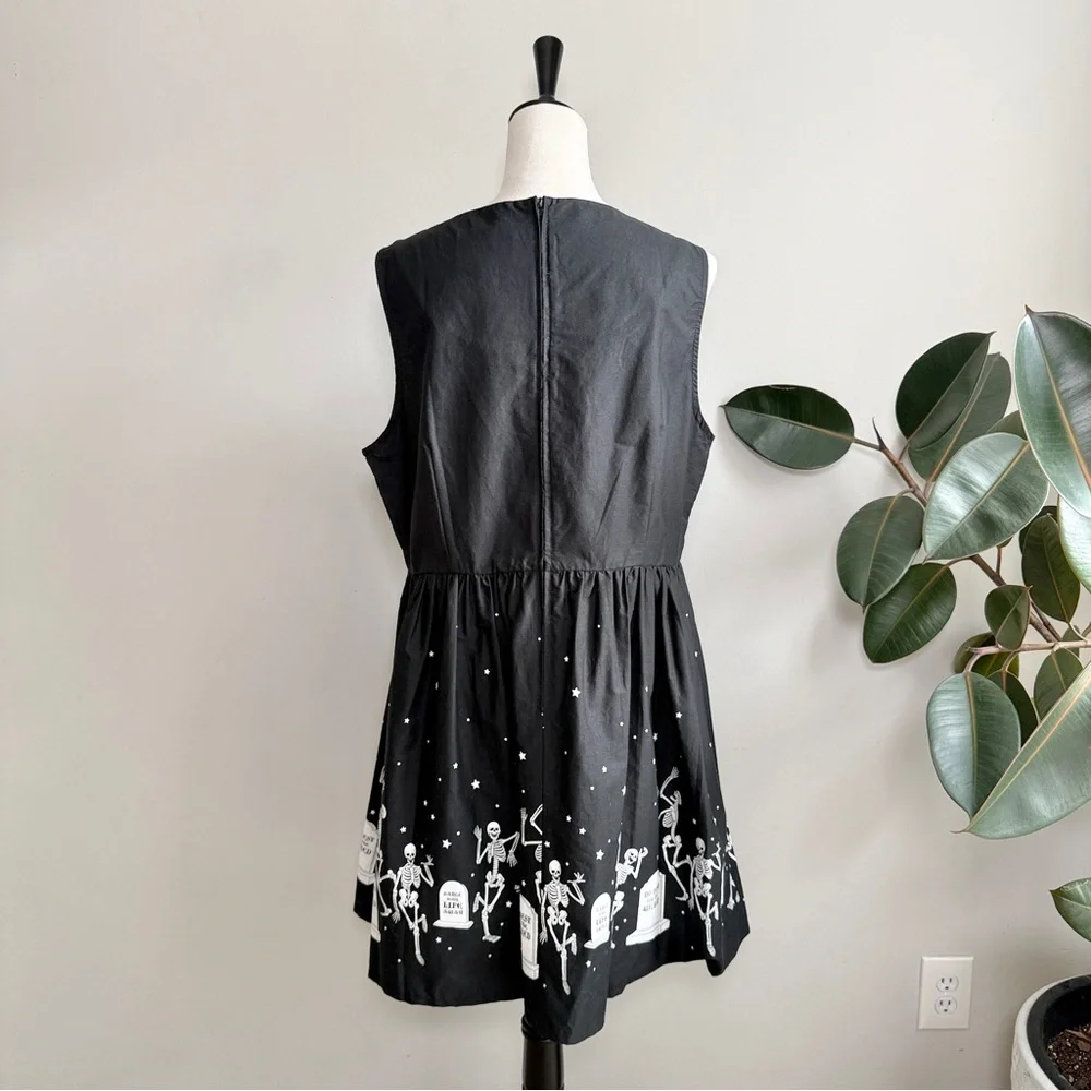 ModCloth x Black Friday Groovin' Graveyard A-Line Dress 16 - Picture 6 of 9